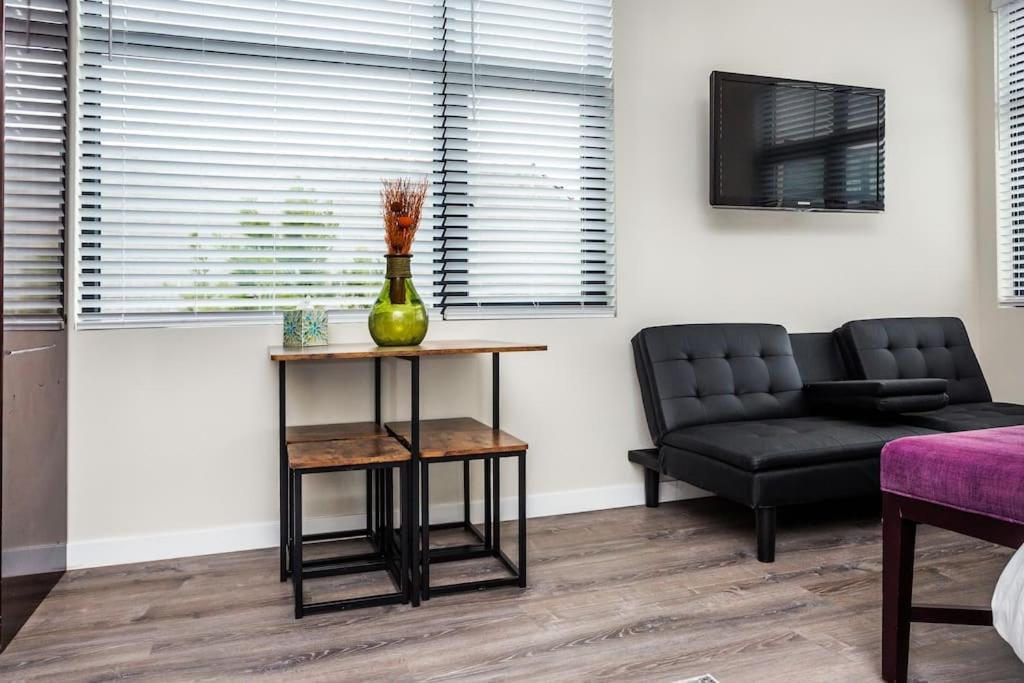 Next To San Diego Downtown - Cali King Size Studio Екстер'єр фото